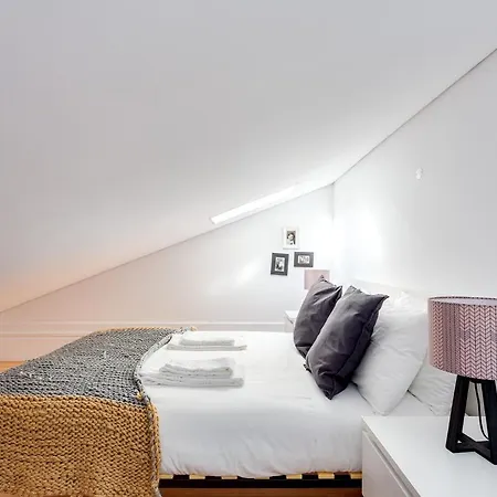 Almada Luxurious Duplex By Da'home Apartment *