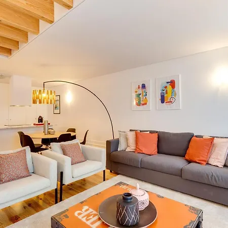 Apartment Almada Luxurious Duplex By Da'home