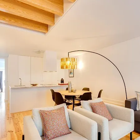Apartment Almada Luxurious Duplex By Da'home *