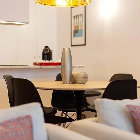 Almada Luxurious Duplex By Da'home Apartment