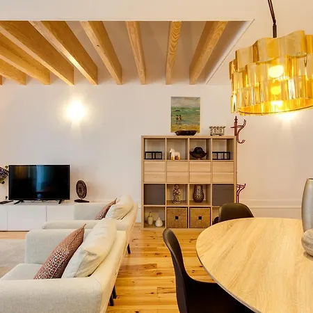 Almada Luxurious Duplex By Da'home Apartment